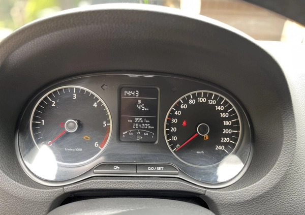Volkswagen Polo cena 17800 przebieg: 284200, rok produkcji 2011 z Daleszyce małe 301